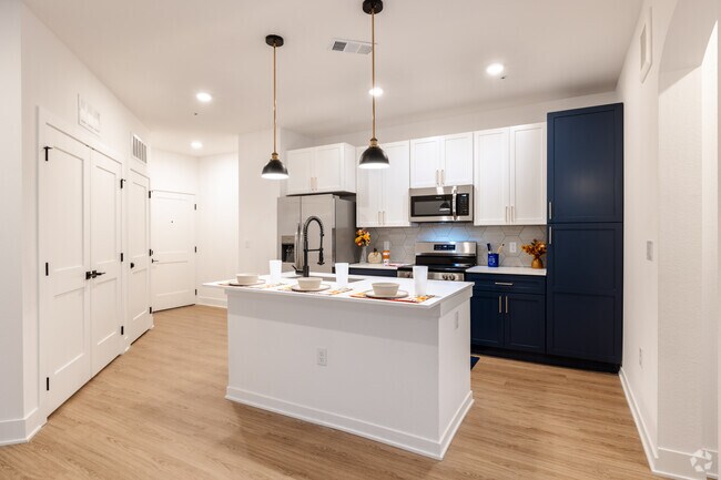 1 dormitorio, 1 baño - 761 pies cuadrados - Hawthorne - Cocina - The Lennox at Copperleaf