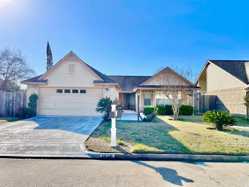 Primary Photo - 3258 Meadway Dr