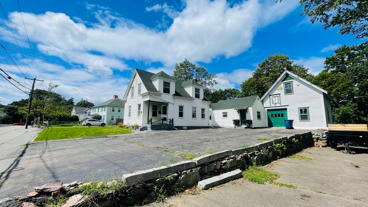 37 Chestnut St, Randolph, MA 02368 House Rental in Randolph, MA