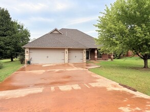 Building Photo - 1011 Waverly Way