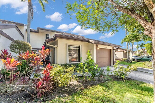 Foto del edificio - 20824 Boca Ridge Dr N