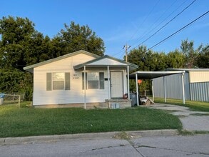 Building Photo - 1818-1812 NW Floyd Ave