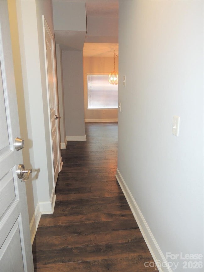 Building Photo - 1320 Fillmore Ave