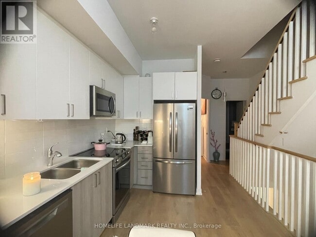 Building Photo - 90 Tisdale Ave