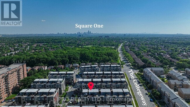 Building Photo - 3415 Ridgeway Dr