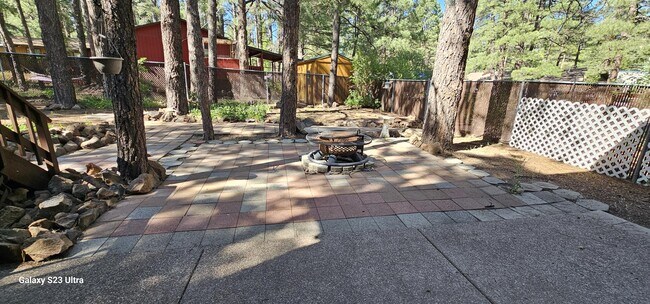 Building Photo - 2546 Mesa Trail