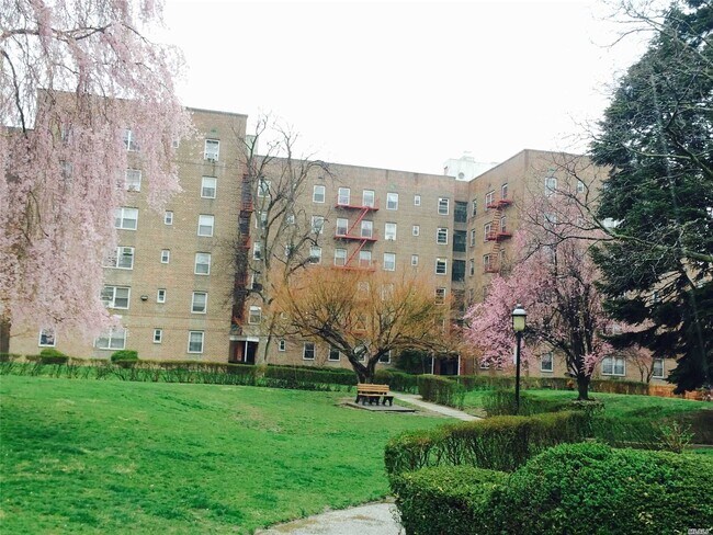 Foto del edificio - 147-31 38th Ave