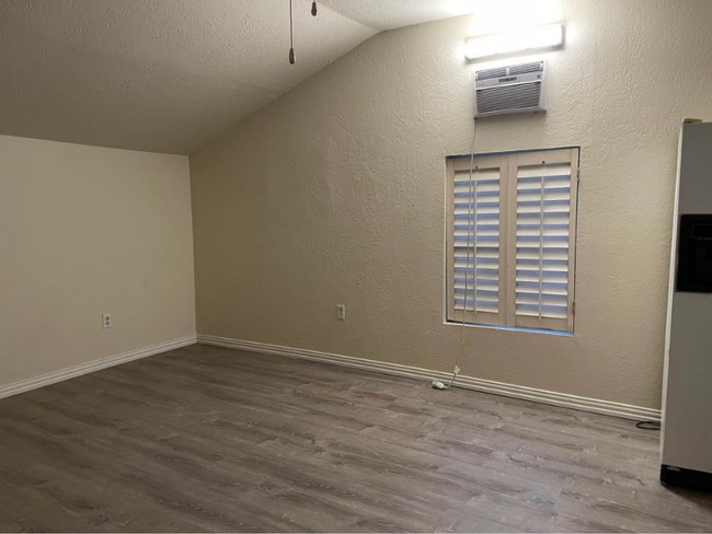 Photo - 214 Willis Ave Apartment