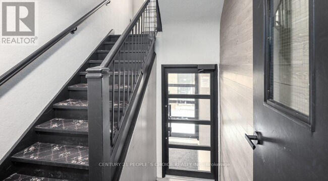 Photo du bâtiment - 875 Avenue Rd