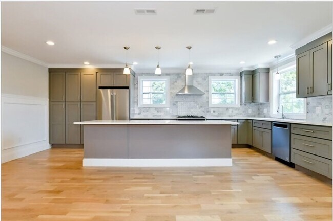 Foto del edificio - 235 Webster Ave