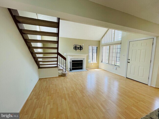 Building Photo - 6001D Mersey Oaks Way