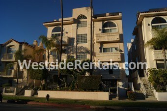 Foto principal - 7435 W Manchester Ave