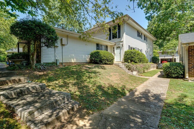 Foto del edificio - 2 bedroom Townhome!