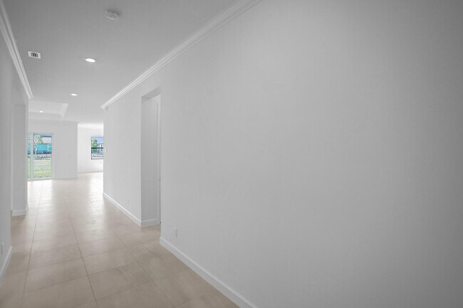 Building Photo - 19411 Broad Shore Walk