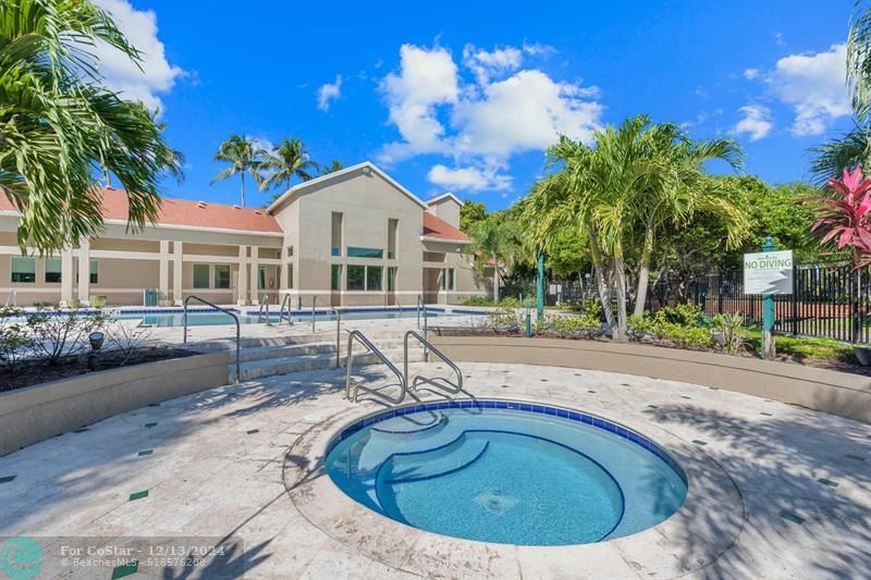 Foto principal - 1705 Palm Cove Blvd