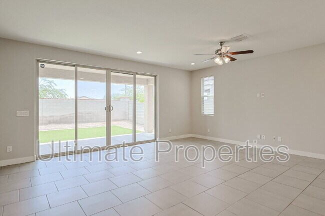 Foto del edificio - 5155 N 187th Ln