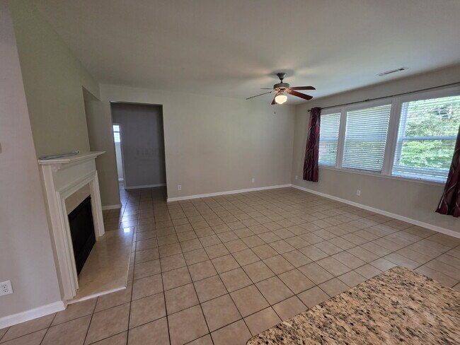 Building Photo - 46 Brookview Dr