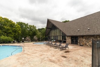 Building Photo - 8510 Madrid Ct