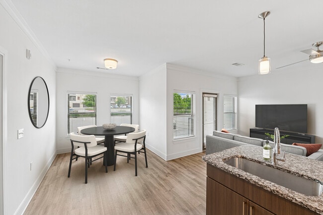 Dining area with hard surface flooring - Avalon Frisco