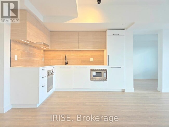 Building Photo - 1050 Eastern Ave