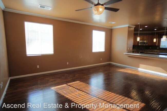 Building Photo - 4 br, 2 bath House - 7001 Sparkler Way
