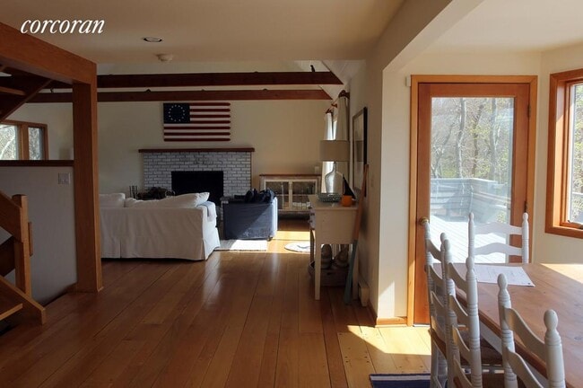 Foto del edificio - 1 Bayview Ave