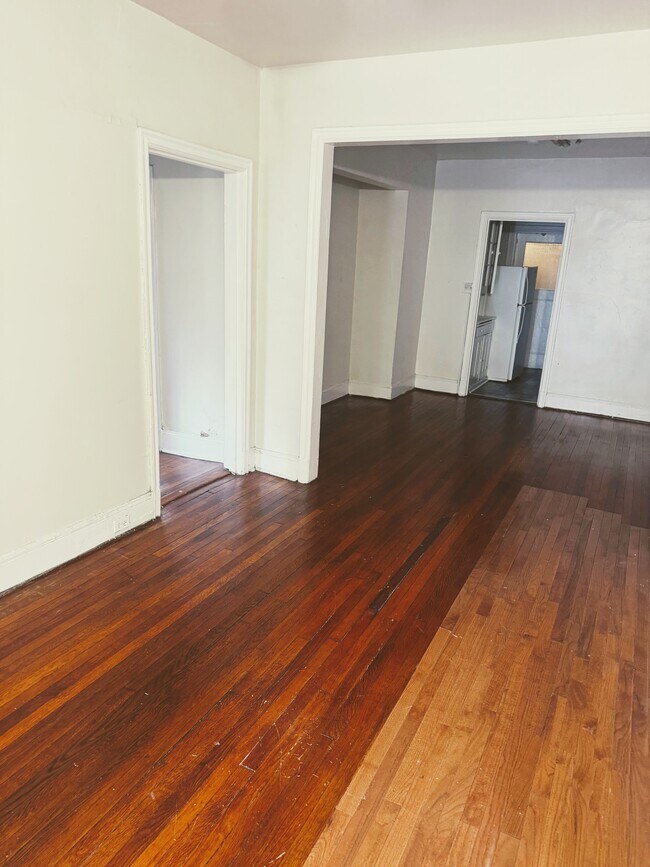 Sala de estar - 1424 Grove Ave