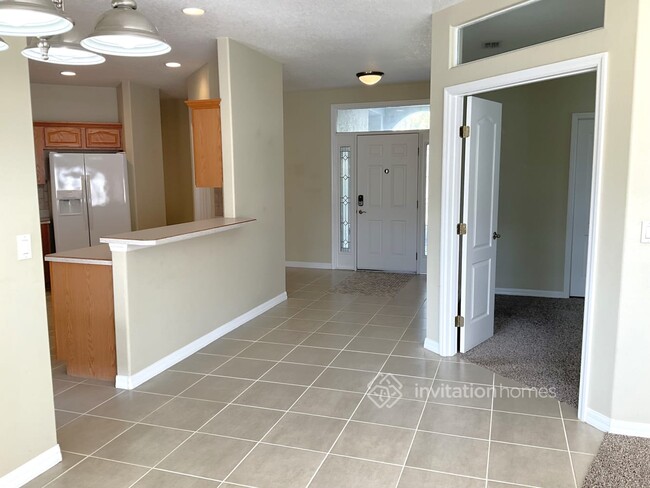 Building Photo - 2134 Sleepy Hollow Dr NE
