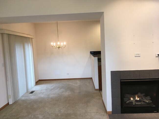 Foto del edificio - 956 Tanager Ct