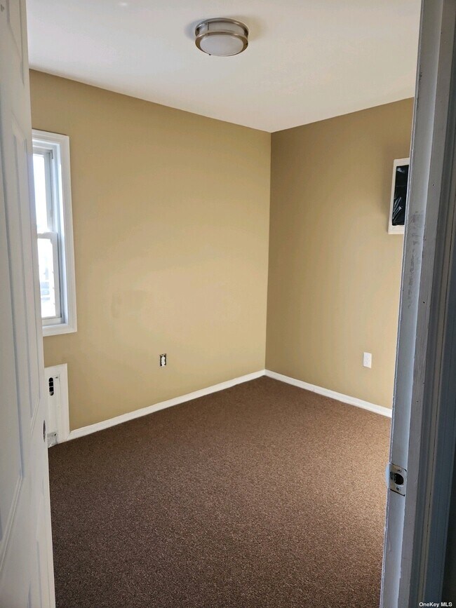 10942109125 125th St, Queens, NY 11420 House Rental in Queens, NY