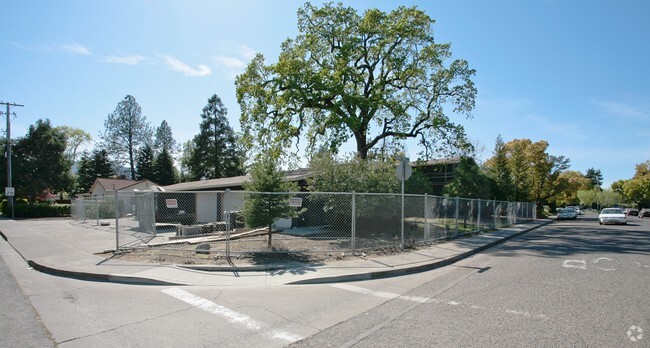 Building Photo - 1313 Monte Vista Ave