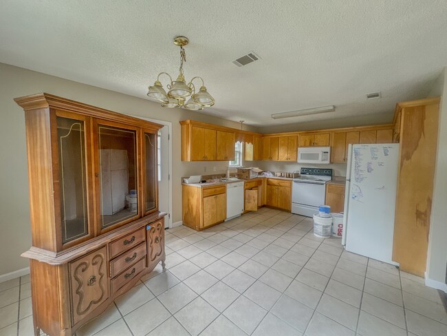 Foto del edificio - 210 E 7th St