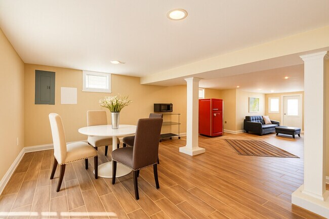 Foto del edificio - 2759 Greenway Blvd