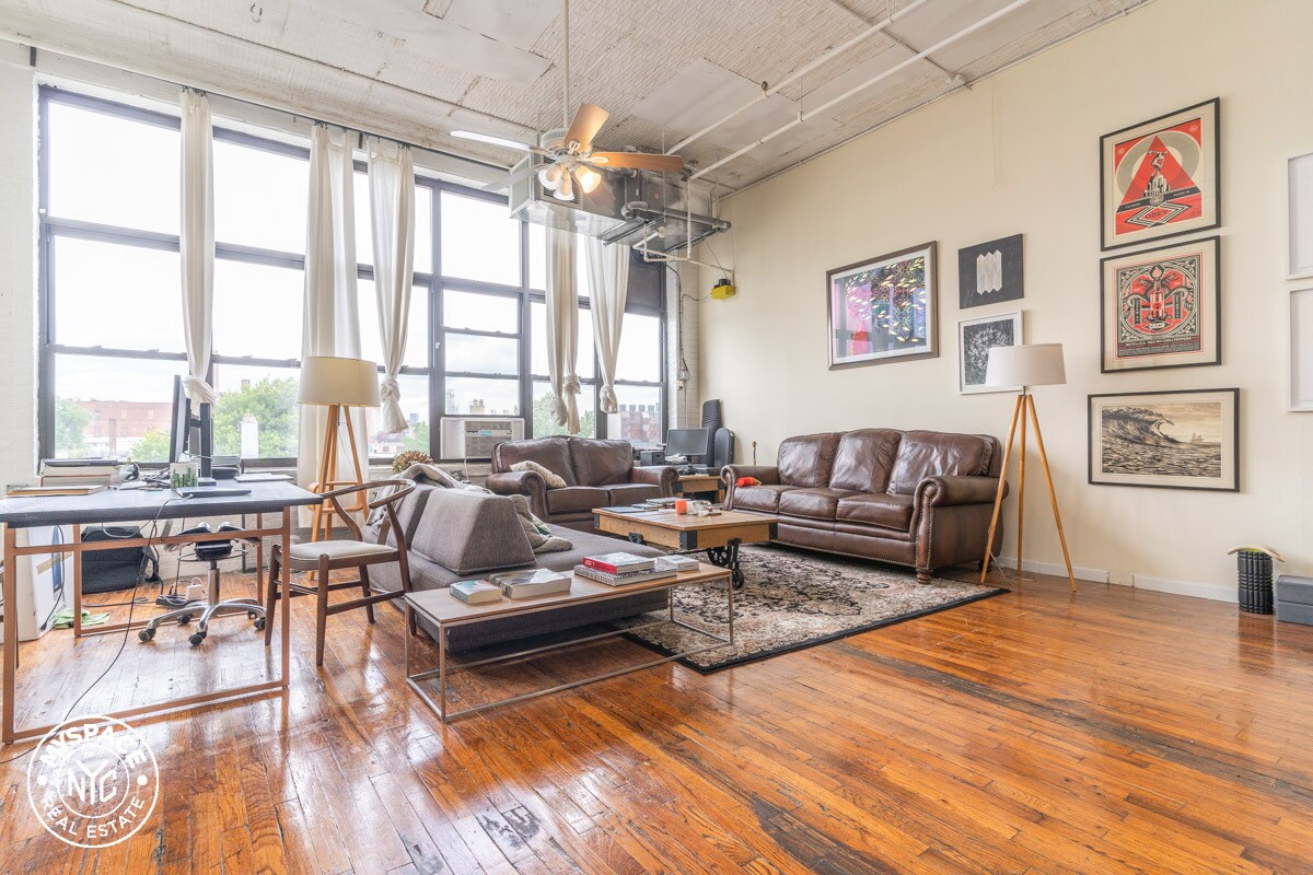 Primary Photo - 255 McKibbin St