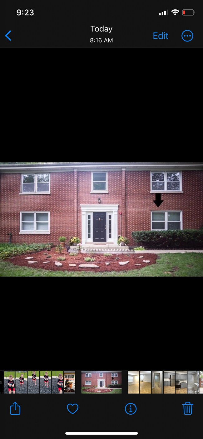 Entrada principal - 4713 Elm St