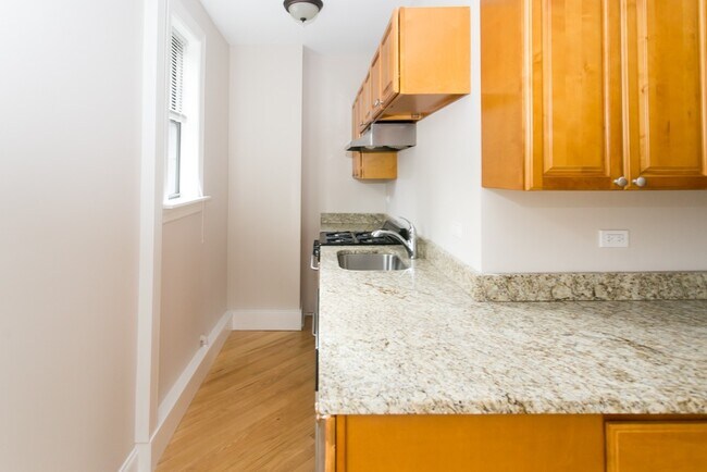 Foto del edificio - 946 Green Bay Rd