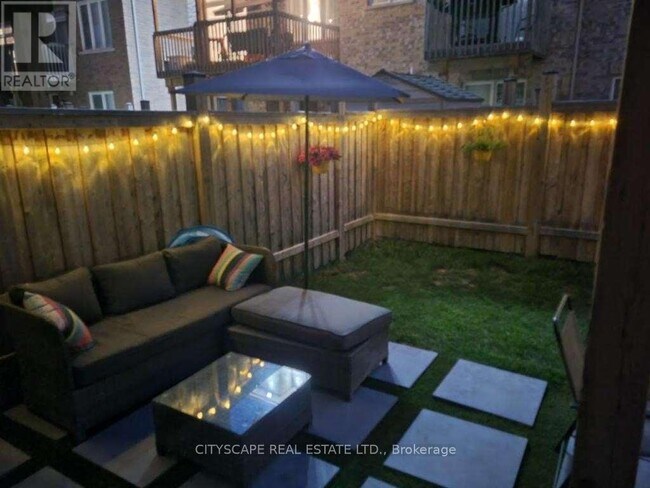 Photo du bâtiment - 22 Rockbrook Trail