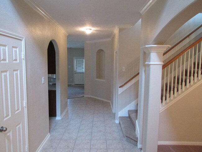 Looking toward the back - 25314 Oak Knot Dr