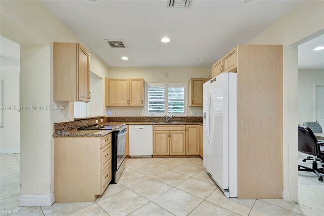Building Photo - 4 br, 3 bath House - 20 N Bel Air Dr