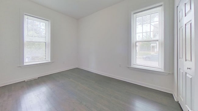 Building Photo - 2803 E Belleview Pl