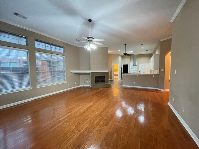 Building Photo - 12110 Shadow Point Dr