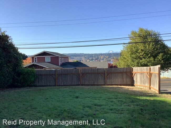 Foto del edificio - 2 br, 1 bath House - 9142 Tracyton Blvd NW