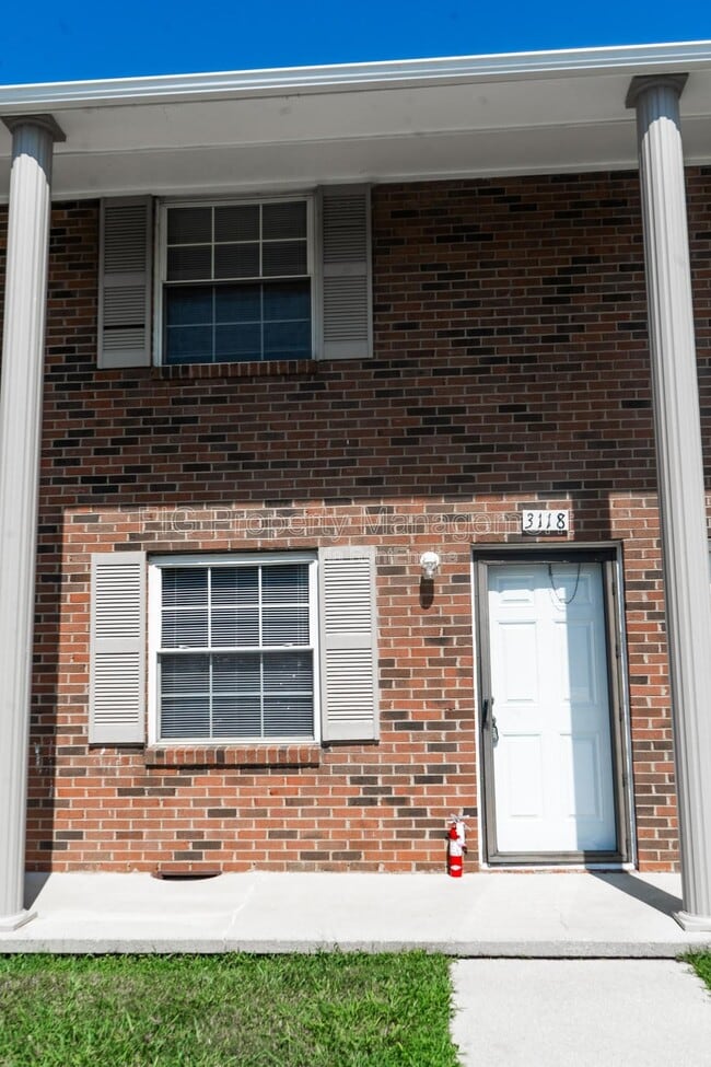 Building Photo - 3118 E Governor John Sevier Hwy