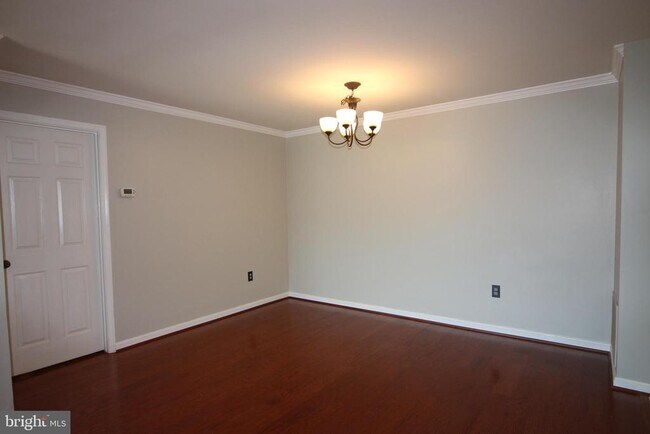 Foto del edificio - 12288 Wadsworth Way