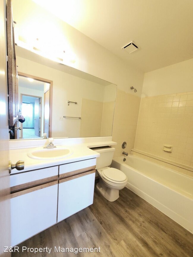 Building Photo - 2 br, 1 bath House - 6430 McNichols Court