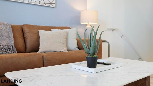 Building Photo - 1030 Browning Rd