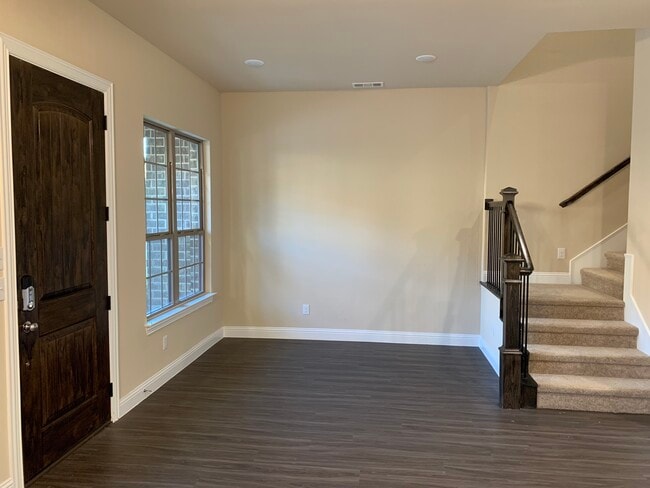 Dining Area - 2213 Epitome Ave