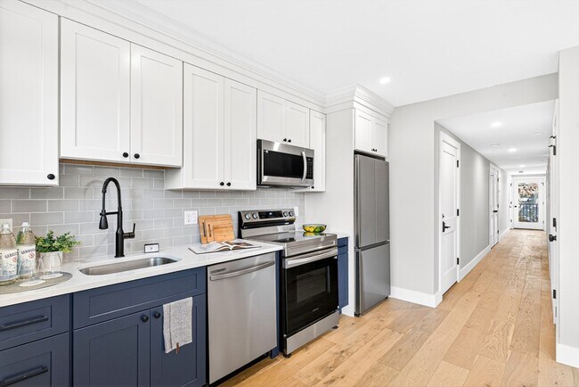 Foto del edificio - 584 Cambridge St