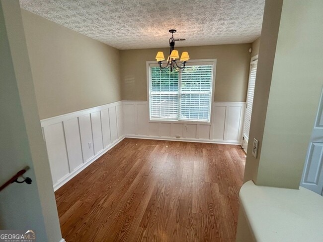 Foto del edificio - 1061 Athena Ct