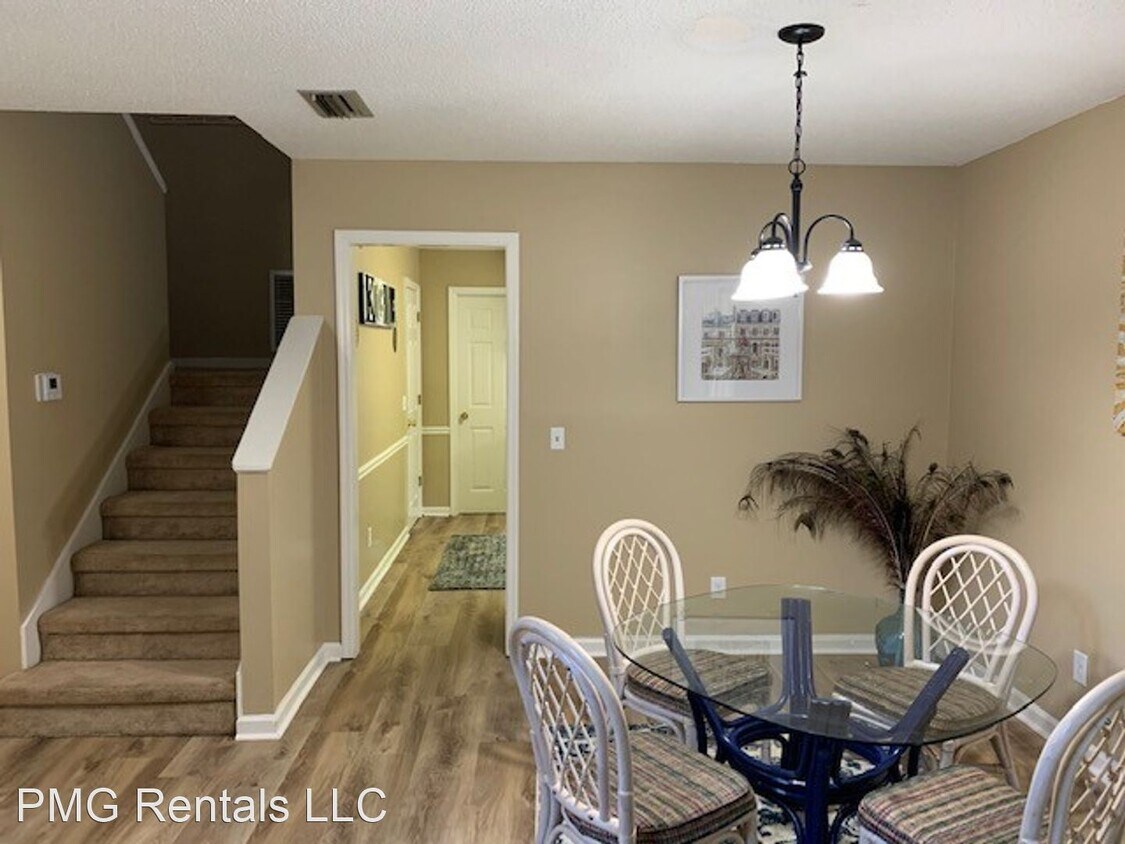 Foto principal - 3 br, 2 bath House - 293 Westbrooke Drive